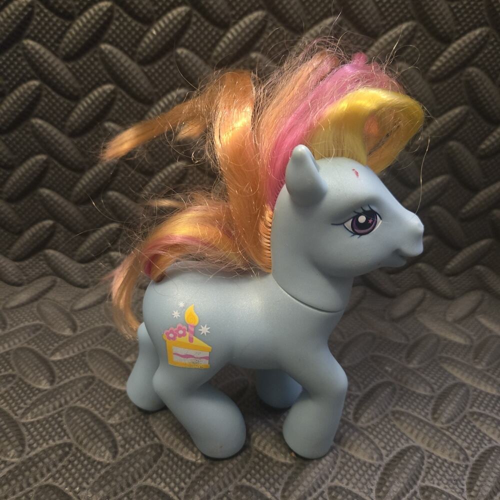 My Little Pony G3 Party Cake Blue Pony Pink Yellow Hair Hasbro Figure